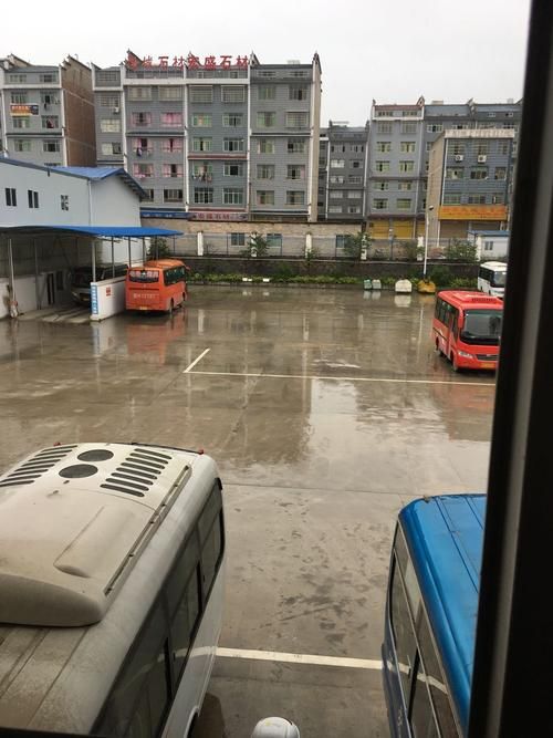 关于贵州省黔东南苗族侗族自治州岑巩县新增18例无症状感染者及12例无症状的信息