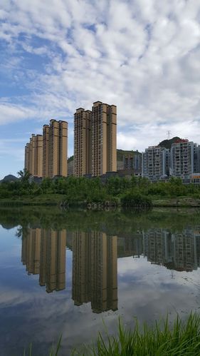贵州六盘水钟山区新增2例重症及28例无症状/六盘水市疑似病例