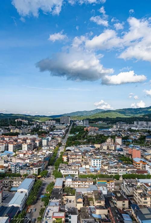 云南省西双版纳傣族自治州勐海县近期最新消息疫情/西双版纳勐海县是什么地方
